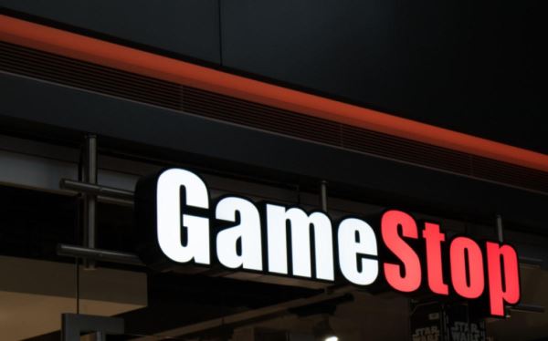 Акции GameStop взлетели на 46% после возвращения Roaring Kitty